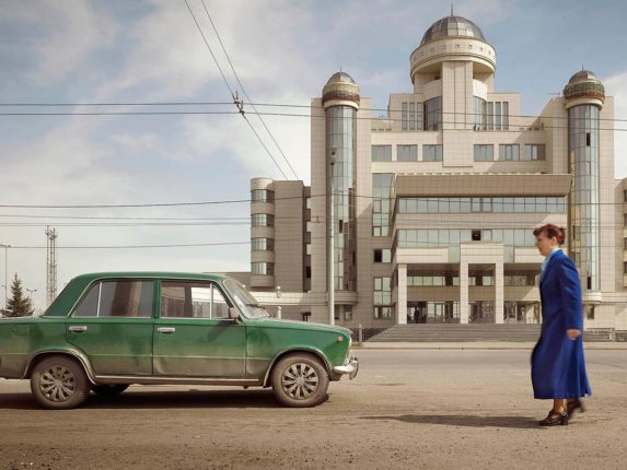 Imperial Pomp - Post Soviet High-Rise fotografie di Frank Herfort